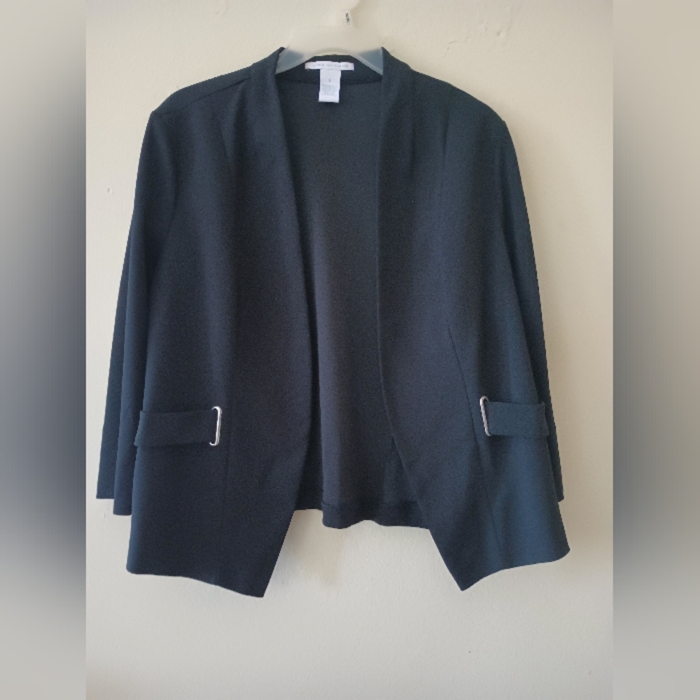 Linda Matthews black waist blazer.